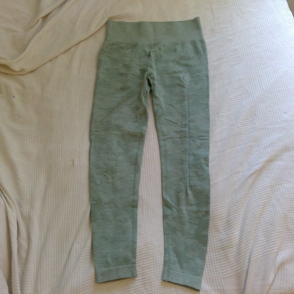 Gymshark size M sage green camo leggings